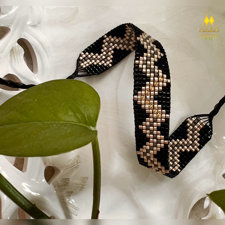 دستبند میوکی اسپرت با طیف رنگی ( مشکی، کرم، طوسی)