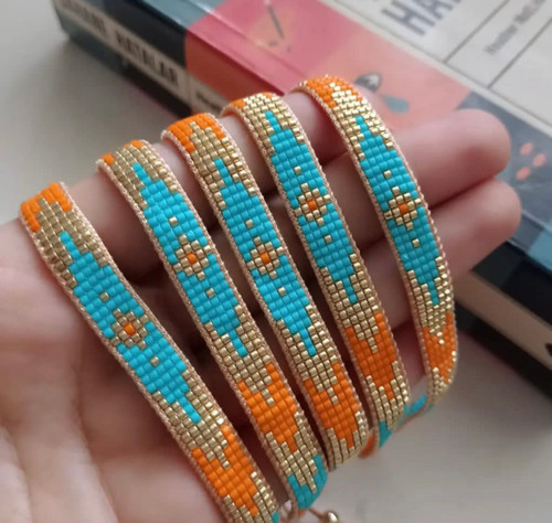دستبند ۵ ردیفه میوکی طیف رنگی( آبی، طلایی،نارنجی)