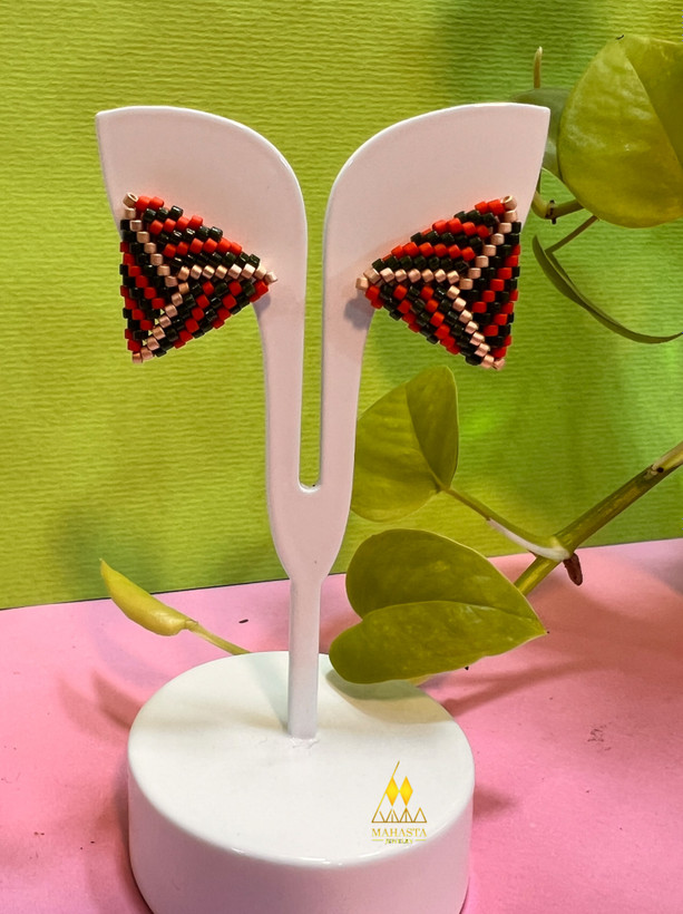 گوشواره میوکی طرح مثلثی طیف رنگ ( سبز ، نارنجی ، طلایی)