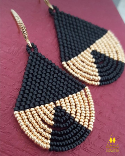 گوشواره میوکی مدل آویز طیف رنگ( مشکی، طلایی)