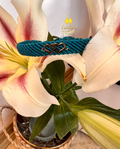 دستبند مکرومه اسپرت ترکیب با طلا طرح قلب رنگ آبی