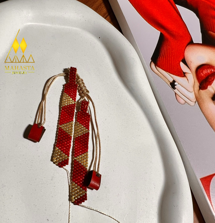 دستبند میوکی نیمه آماده قرمز ( یلدایی) مخصوص پلاک وسط دست