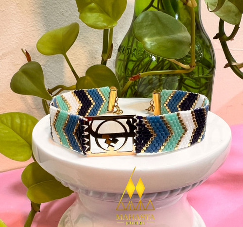 دستبند میوکی ترکیب با پلاک طلا حرف