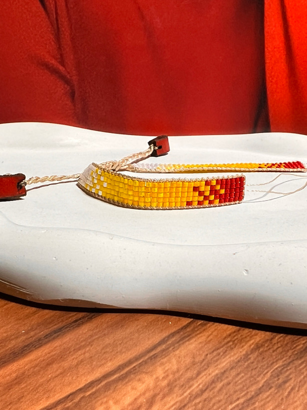 دستبند نیمه آماده میوکی مدل آتیشی